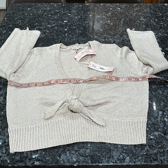 Eva Mendes New York and Company Beige knitted bottoms sets - Picture 5 of 16